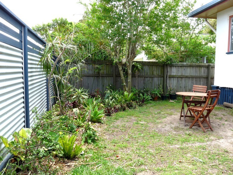 30 LOUIS STREET, Redcliffe QLD 4020