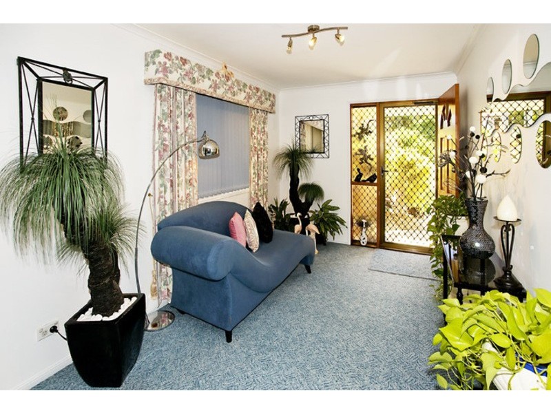 4/61 ELLEN STREET, Woody Point QLD 4019