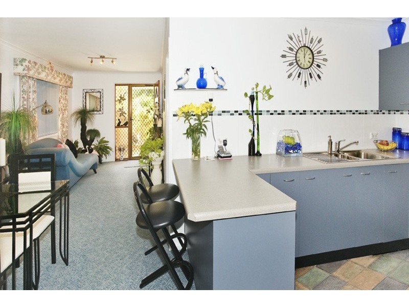 4/61 ELLEN STREET, Woody Point QLD 4019