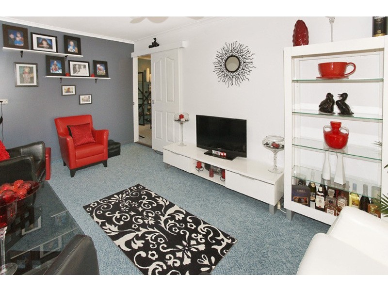 4/61 ELLEN STREET, Woody Point QLD 4019