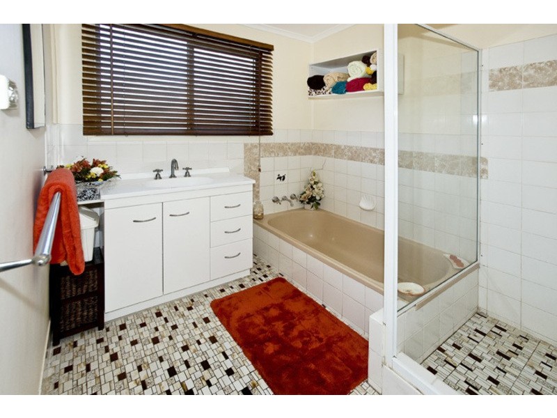 10 CEDAR STREET, Clontarf QLD 4019