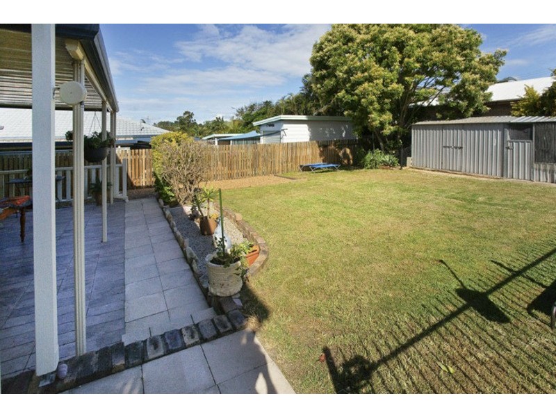 10 CEDAR STREET, Clontarf QLD 4019