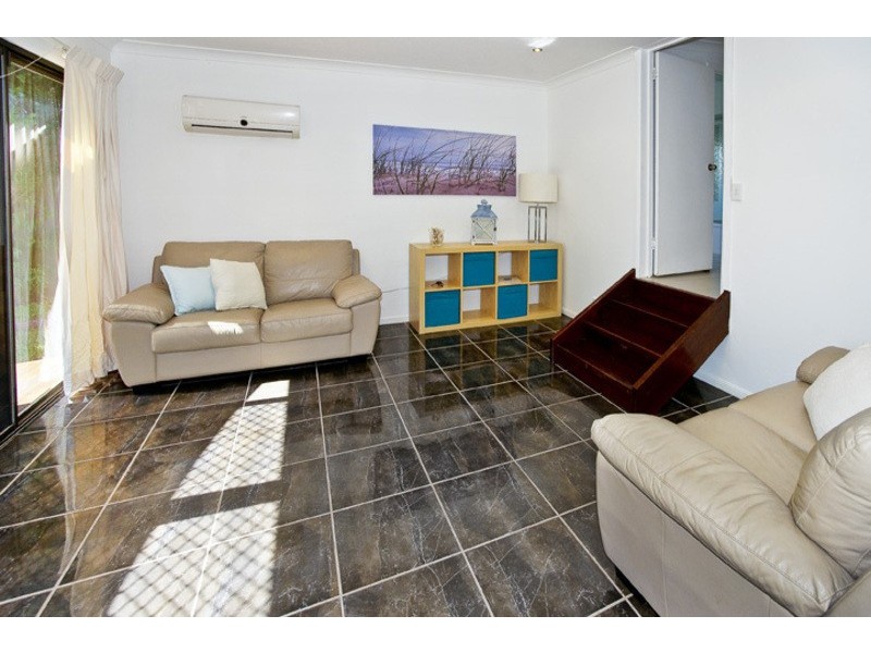 36 QUEEN STREET, Scarborough QLD 4020