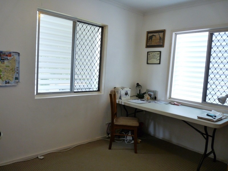 2/11 CENTAUR STREET, Redcliffe QLD 4020