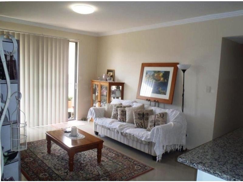 1/32 ROCK STREET, Scarborough QLD 4020