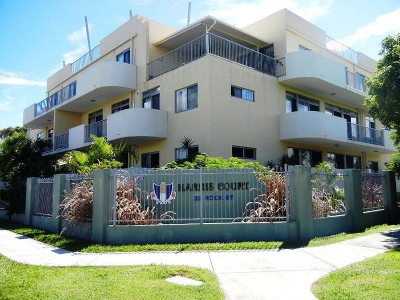 1/32 ROCK STREET, Scarborough QLD 4020