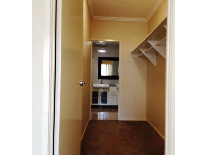 1/32 ROCK STREET, Scarborough QLD 4020