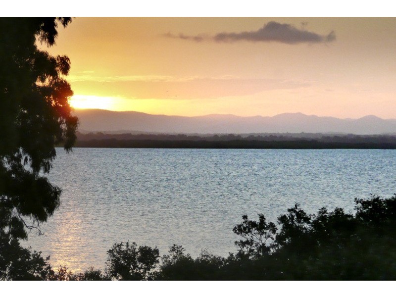 1/32 ROCK STREET, Scarborough QLD 4020