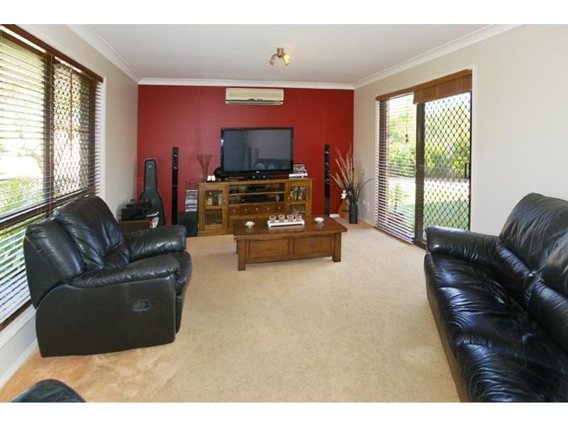 11 TARONGA STREET, Kippa-ring QLD 4021