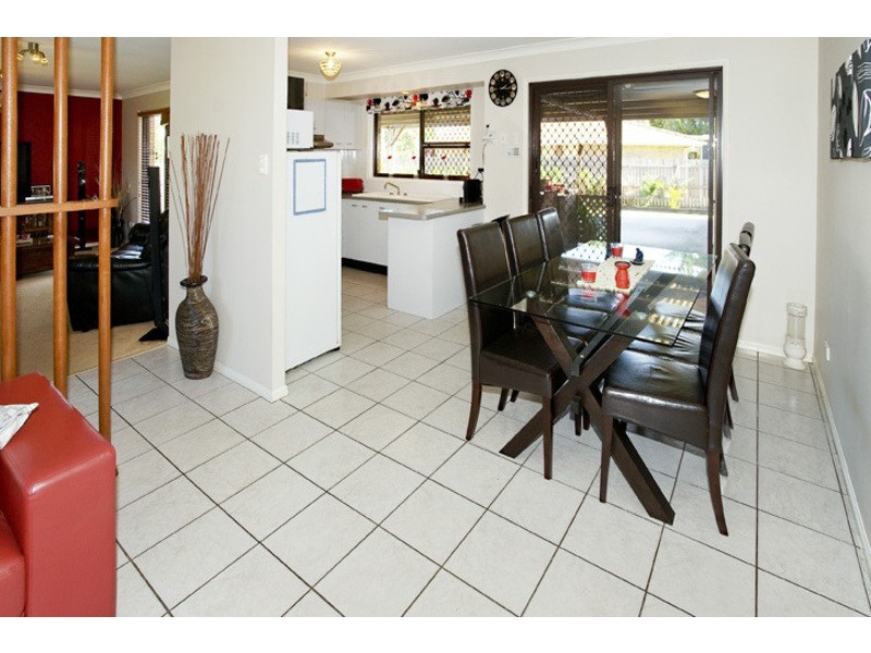 11 TARONGA STREET, Kippa-ring QLD 4021