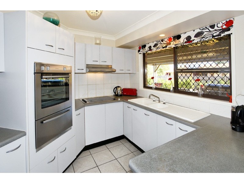 11 TARONGA STREET, Kippa-ring QLD 4021