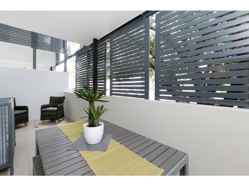 135 ANNERLEY RD, Dutton Park QLD 4102