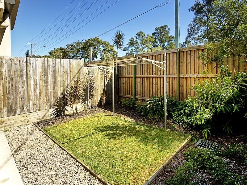 11/1 GERALD AVE, Clontarf QLD 4019