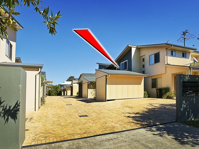 11/1 GERALD AVE, Clontarf QLD 4019