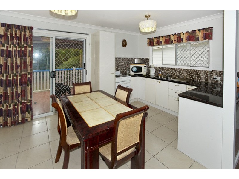 19 GERTRUDE ST, Redcliffe QLD 4020