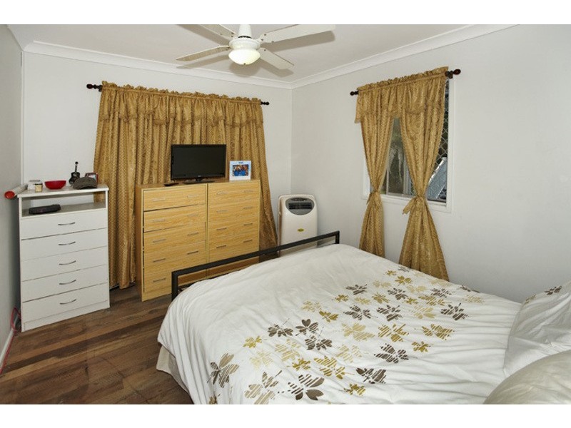 19 GERTRUDE ST, Redcliffe QLD 4020