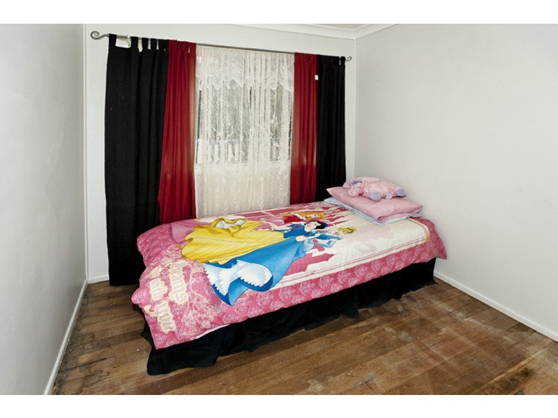 19 GERTRUDE ST, Redcliffe QLD 4020