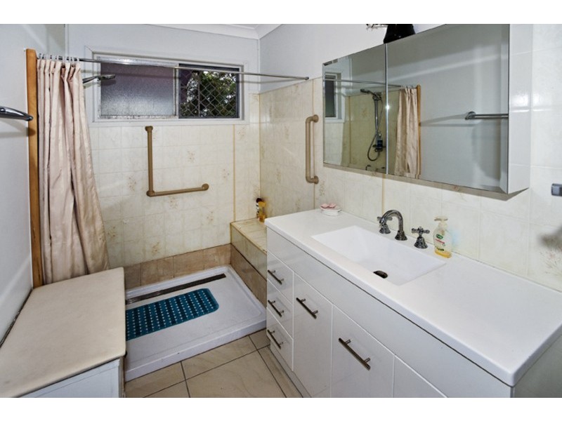 19 GERTRUDE ST, Redcliffe QLD 4020