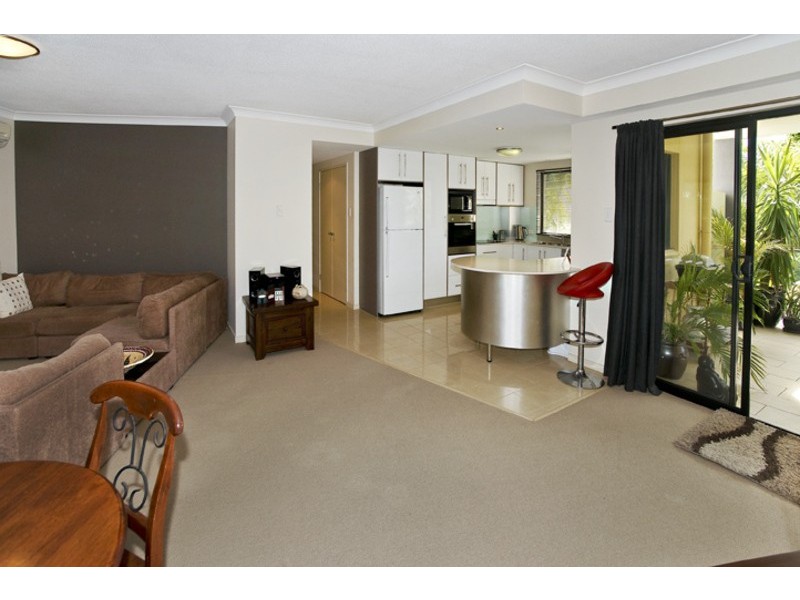 1/11 DIX ST, Redcliffe QLD 4020