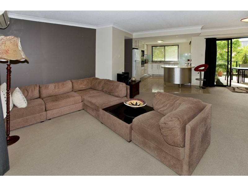 1/11 DIX ST, Redcliffe QLD 4020