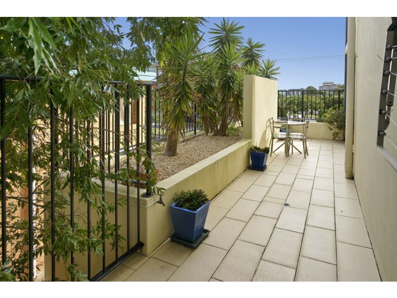 1/11 DIX ST, Redcliffe QLD 4020