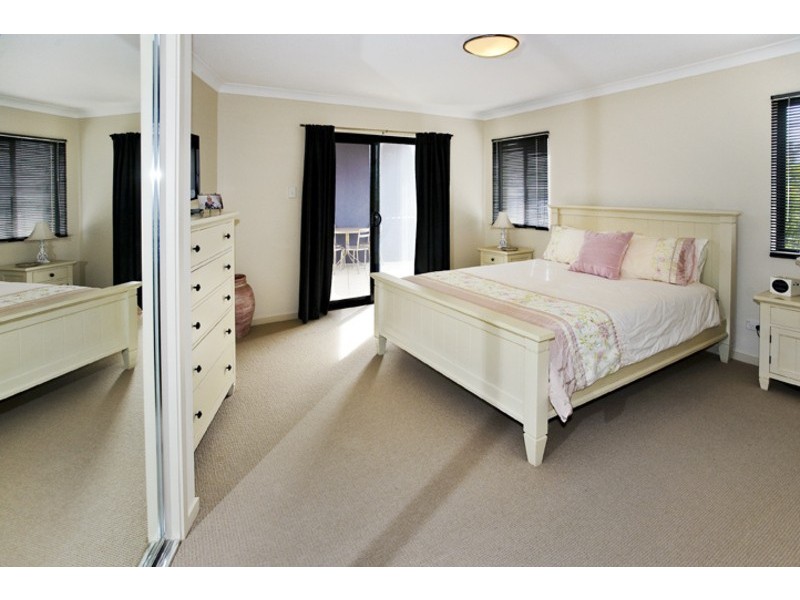 1/11 DIX ST, Redcliffe QLD 4020