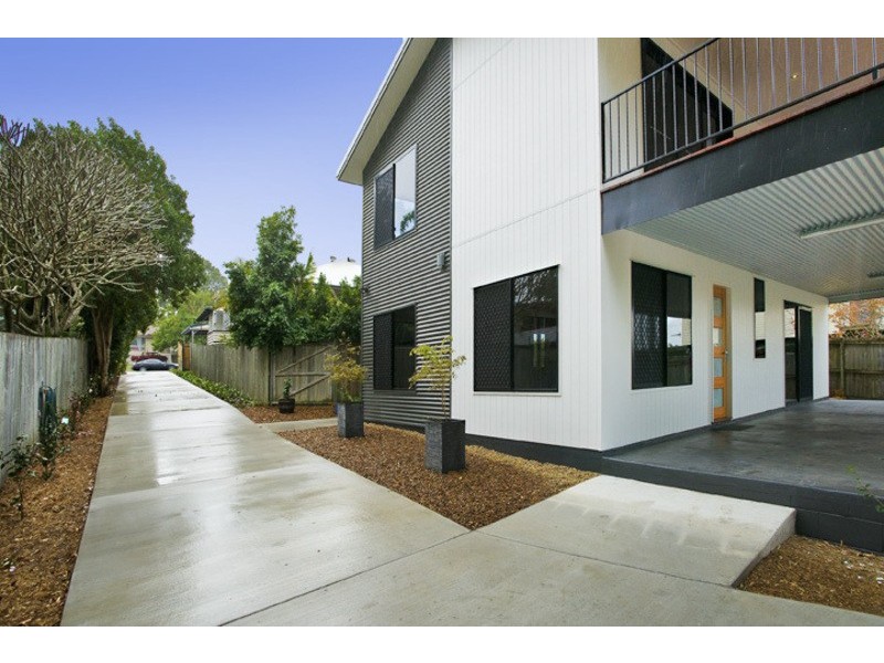 229A MACDONNELL RD, Clontarf QLD 4019