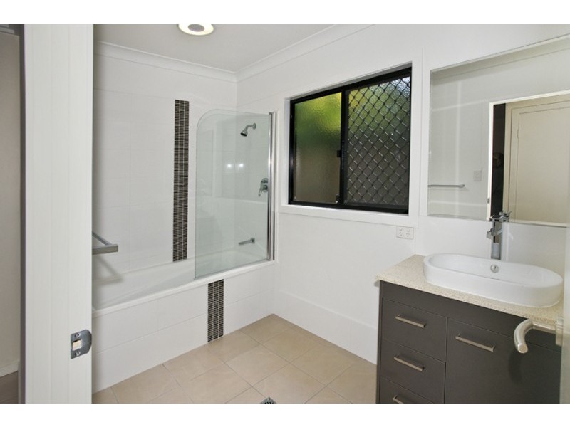 229A MACDONNELL RD, Clontarf QLD 4019