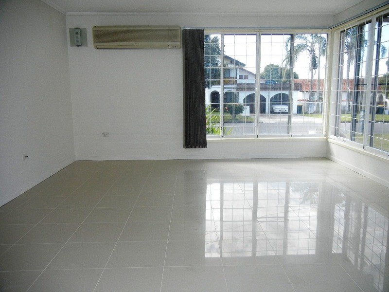 15 HIBISCUS AVENUE, Redcliffe QLD 4020