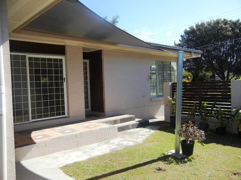 15 HIBISCUS AVENUE, Redcliffe QLD 4020