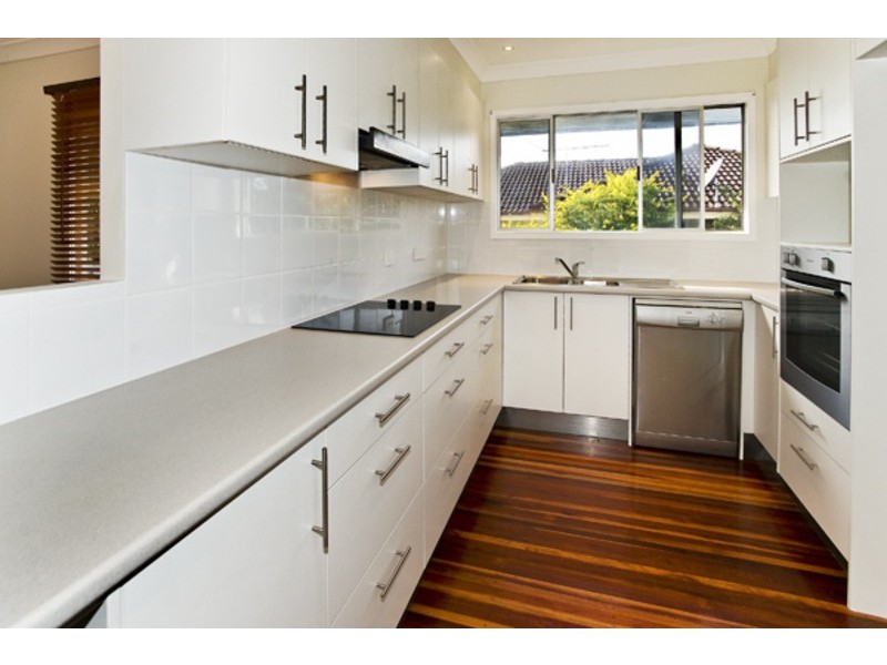 13 HURRELL STREET, Clontarf QLD 4019