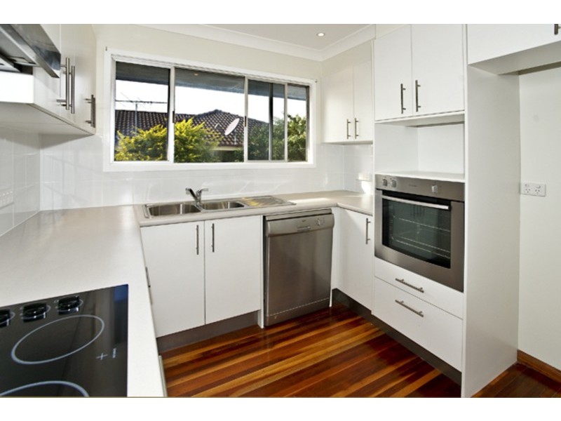 13 HURRELL STREET, Clontarf QLD 4019