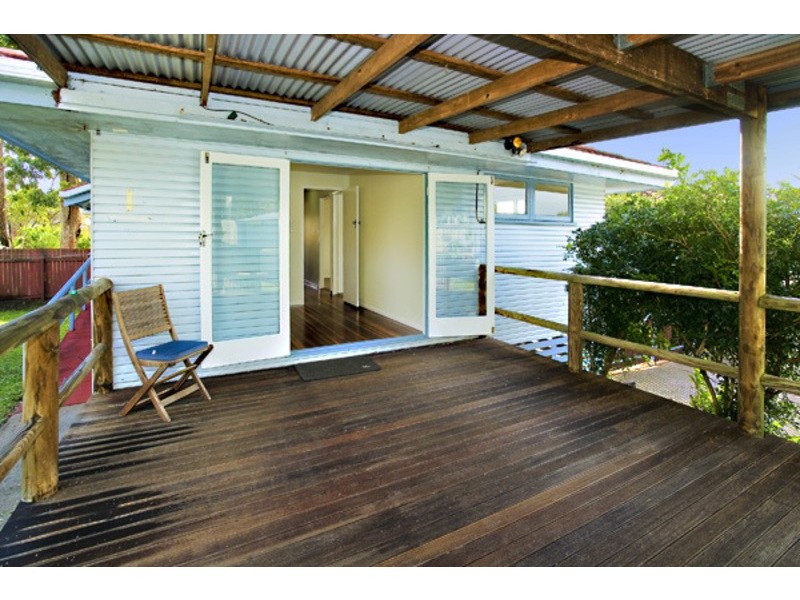 13 HURRELL STREET, Clontarf QLD 4019