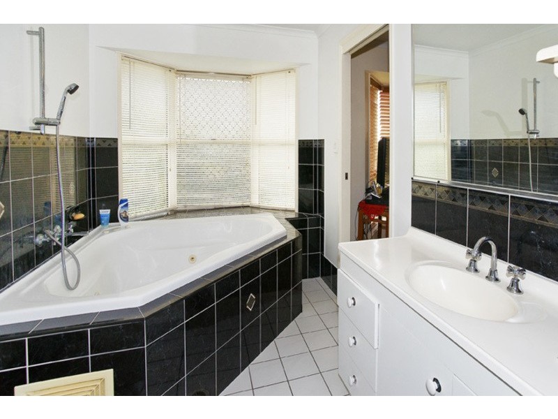 CORNER BLOCK, North Lakes QLD 4509