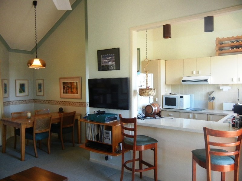 3/139 PRINCE EDWARD PARADE, Scarborough QLD 4020
