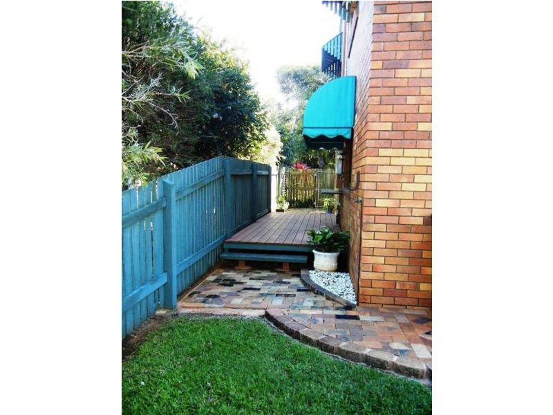 3/139 PRINCE EDWARD PARADE, Scarborough QLD 4020