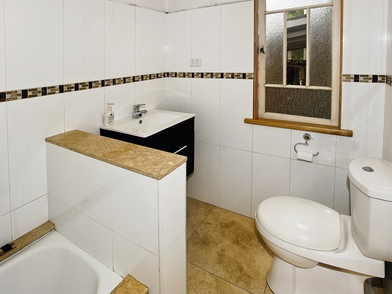 56 ELLEN STREET, Woody Point QLD 4019