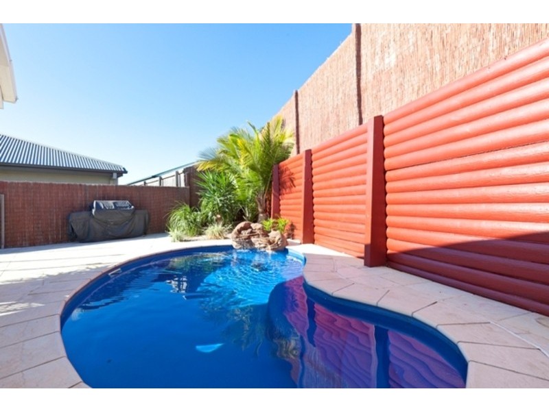 15  TUDAR PLACE, Thornlands QLD 4164
