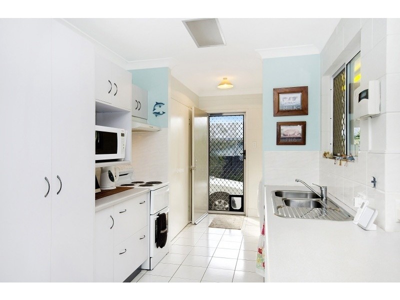 28 Arkaba Street, Mount Louisa QLD 4814