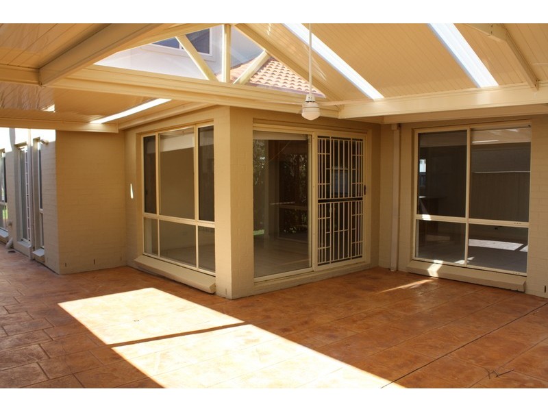 14 Milcroft Way, Beaumont Hills NSW 2155