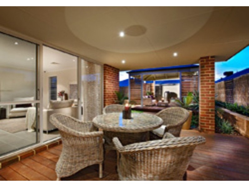 18 Pelion Ct, Middle Swan WA 6056