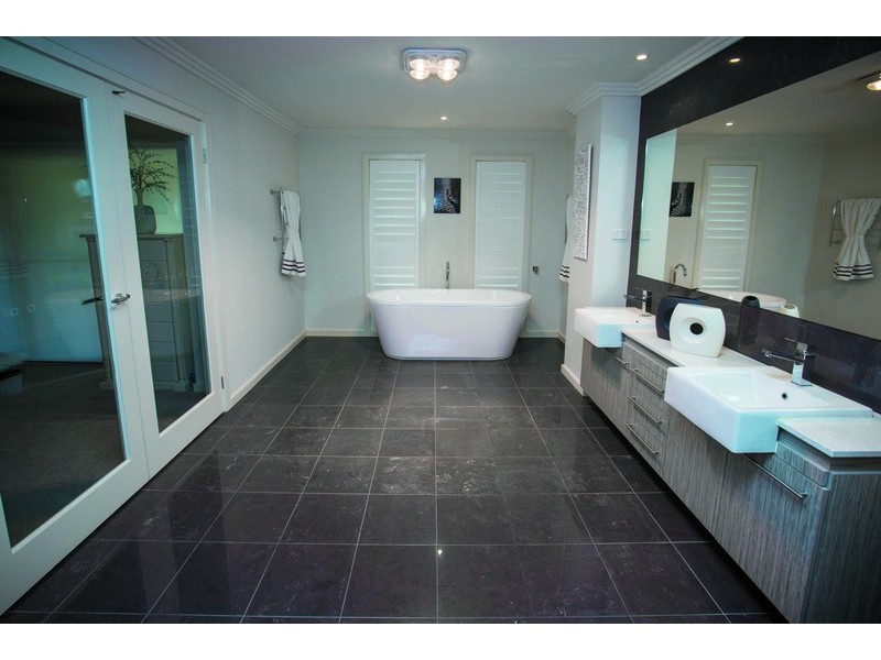 Sandhurst VIC 3977