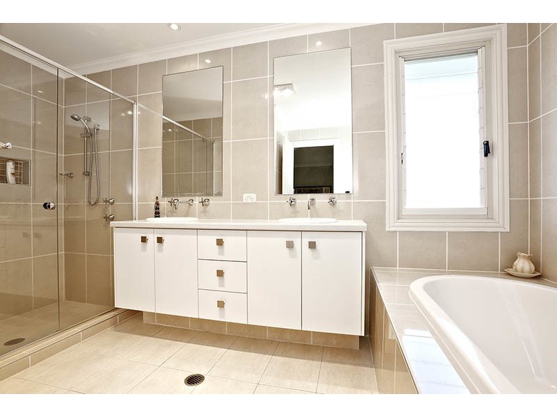 19 Lavender Ave, Kellyville NSW 2155