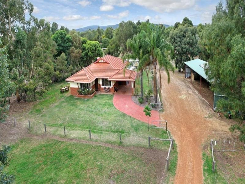 177 Salmon Bark Road, Serpentine WA 6125