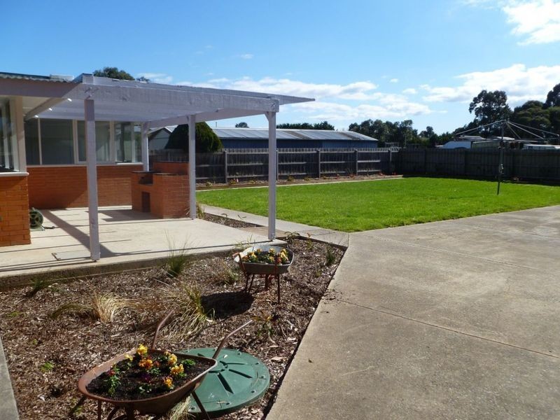 10  Home Rd, Nar Nar Goon VIC 3812