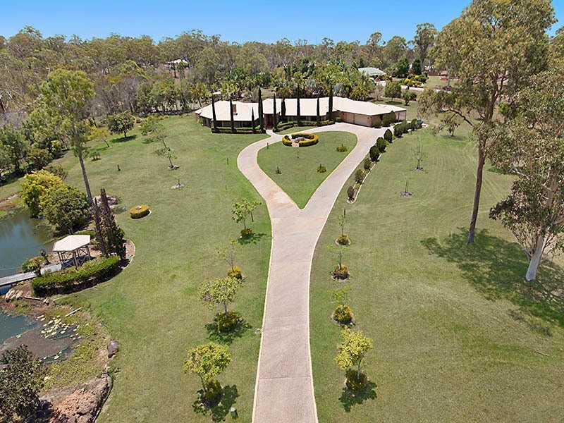 111 Solway Crescent, Carbrook QLD 4130