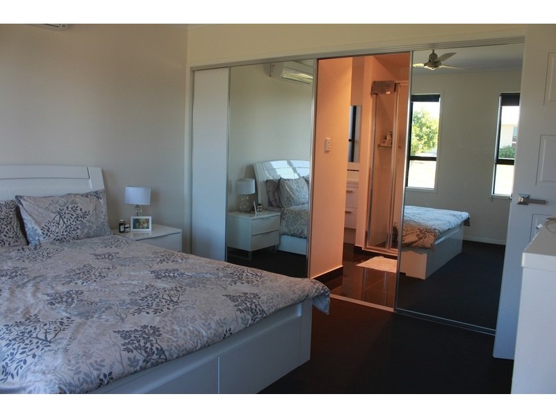 22 Hangan Street, Bucasia QLD 4750