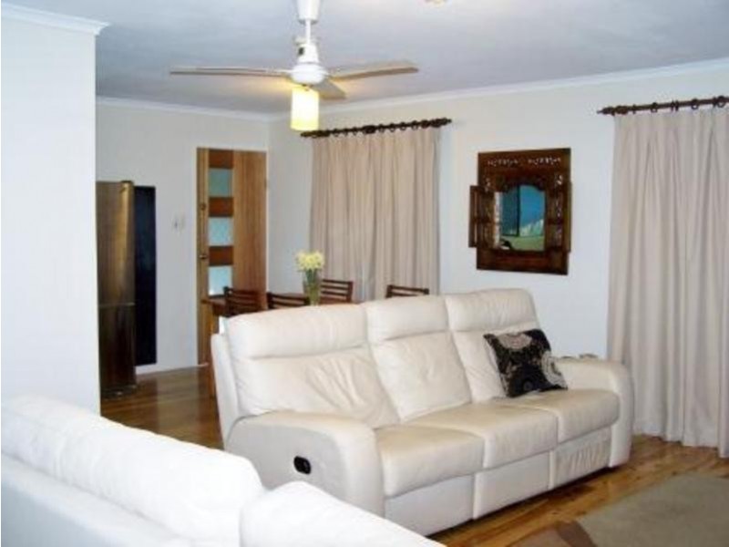 1554 Anzac Ave, Kallangur QLD 4503