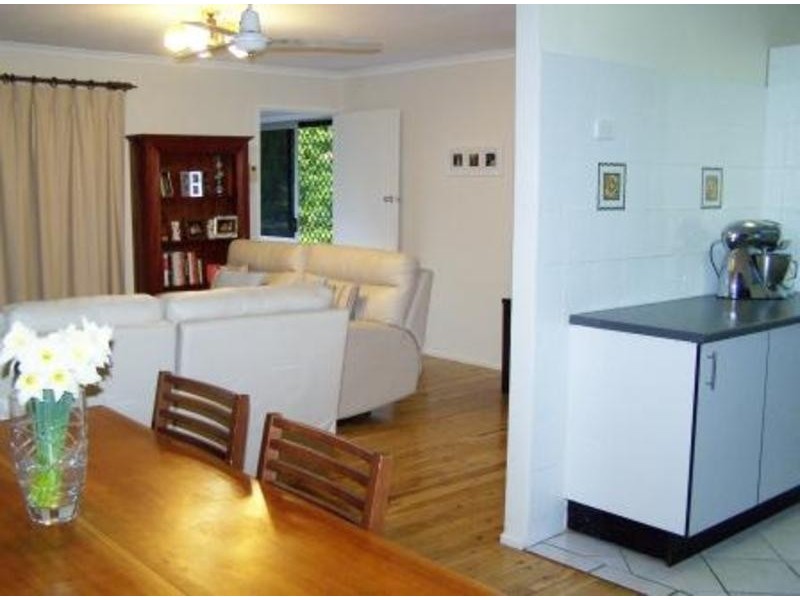 1554 Anzac Ave, Kallangur QLD 4503