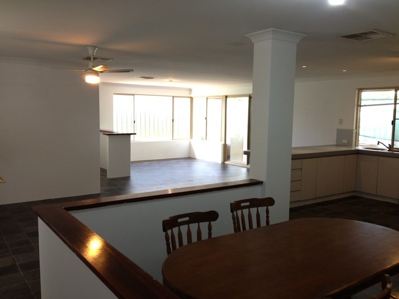 12  Sarah Ann Crescent, Warnbro WA 6169